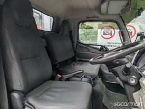 Mitsubishi Fuso Canter FEB21