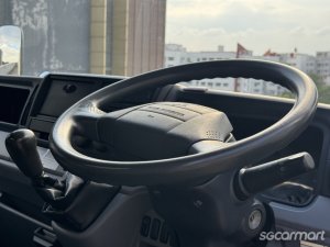 Mitsubishi Fuso Canter FEB21