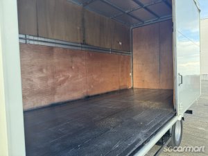 Mitsubishi Fuso Canter FEB21