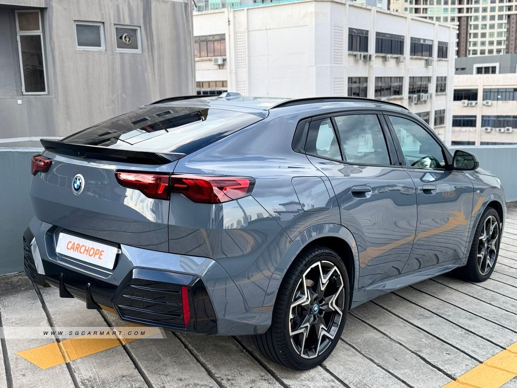 BMW iX2 Electric eDrive20 M-Sport