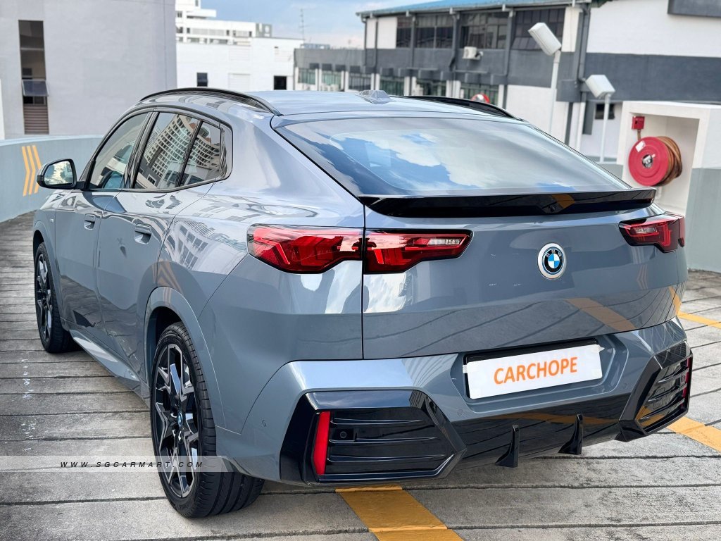 BMW iX2 Electric eDrive20 M-Sport