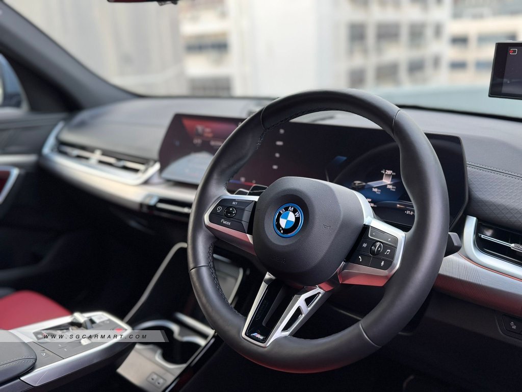 BMW iX2 Electric eDrive20 M-Sport