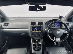 Volkswagen Golf R32 (COE till 11/2028)