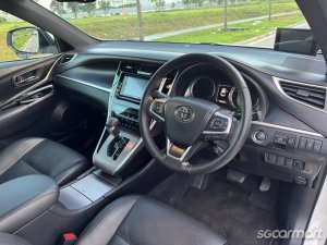 Toyota Harrier Turbo 2.0A G Panoramic Roof