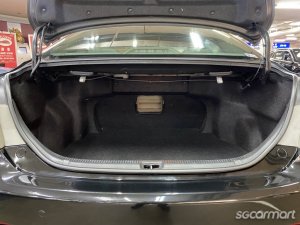 Toyota Camry 2.0A (COE till 04/2029)