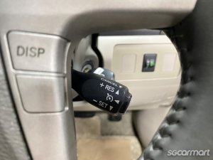 Toyota Camry 2.0A (COE till 04/2029)