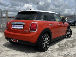MINI Cooper 1.5A 5DR