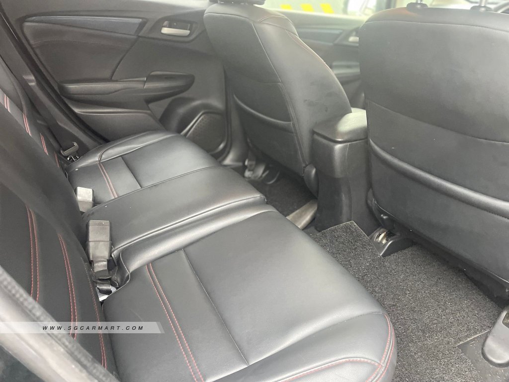 Honda Shuttle Hybrid 1.5A