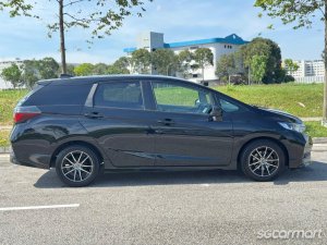 Honda Shuttle 1.5A G Honda Sensing