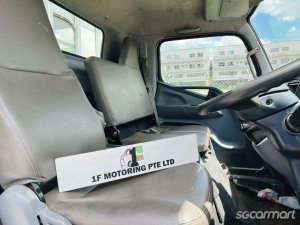 Mitsubishi Fuso Canter FEB21 (New 5-yr COE)
