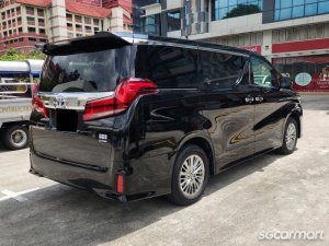 Toyota Alphard Hybrid 2.5A SR C-Package Moonroof