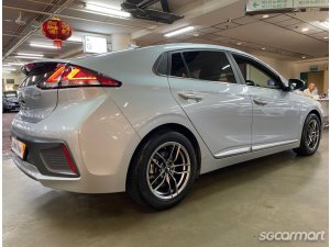 Hyundai Ioniq Hybrid 1.6A DCT Sunroof