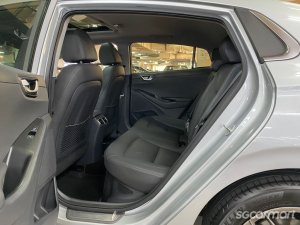Hyundai Ioniq Hybrid 1.6A DCT Sunroof