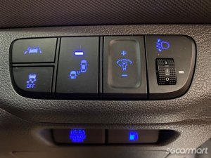 Hyundai Ioniq Hybrid 1.6A DCT Sunroof