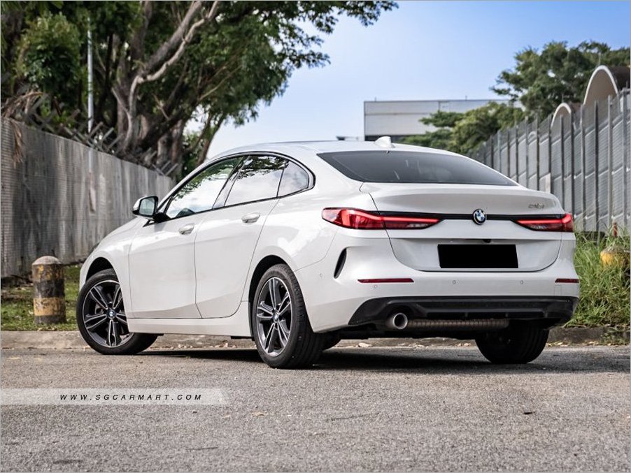 BMW 216I 2022 photo 3