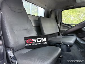 Mitsubishi Fuso Canter FEB21