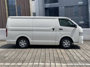 Toyota Hiace 3.0M