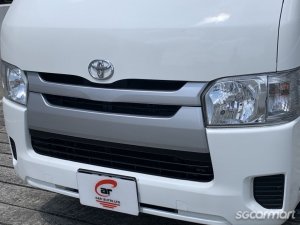 Toyota Hiace 3.0M