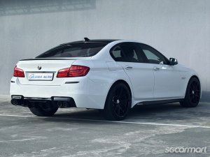 BMW 5 Series 523i (COE till 04/2031)