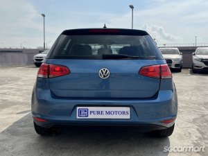 Volkswagen Golf 1.2A TSI