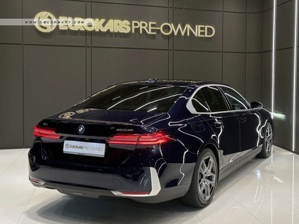 BMW i5 Electric eDrive40
