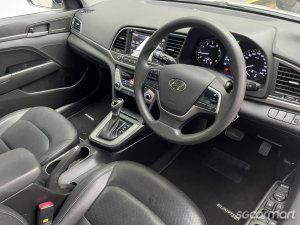 Hyundai Elantra 1.6A GLS