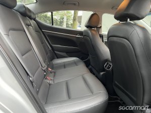 Hyundai Elantra 1.6A GLS