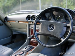 Mercedes-Benz 380SLC (COE till 08/2031)