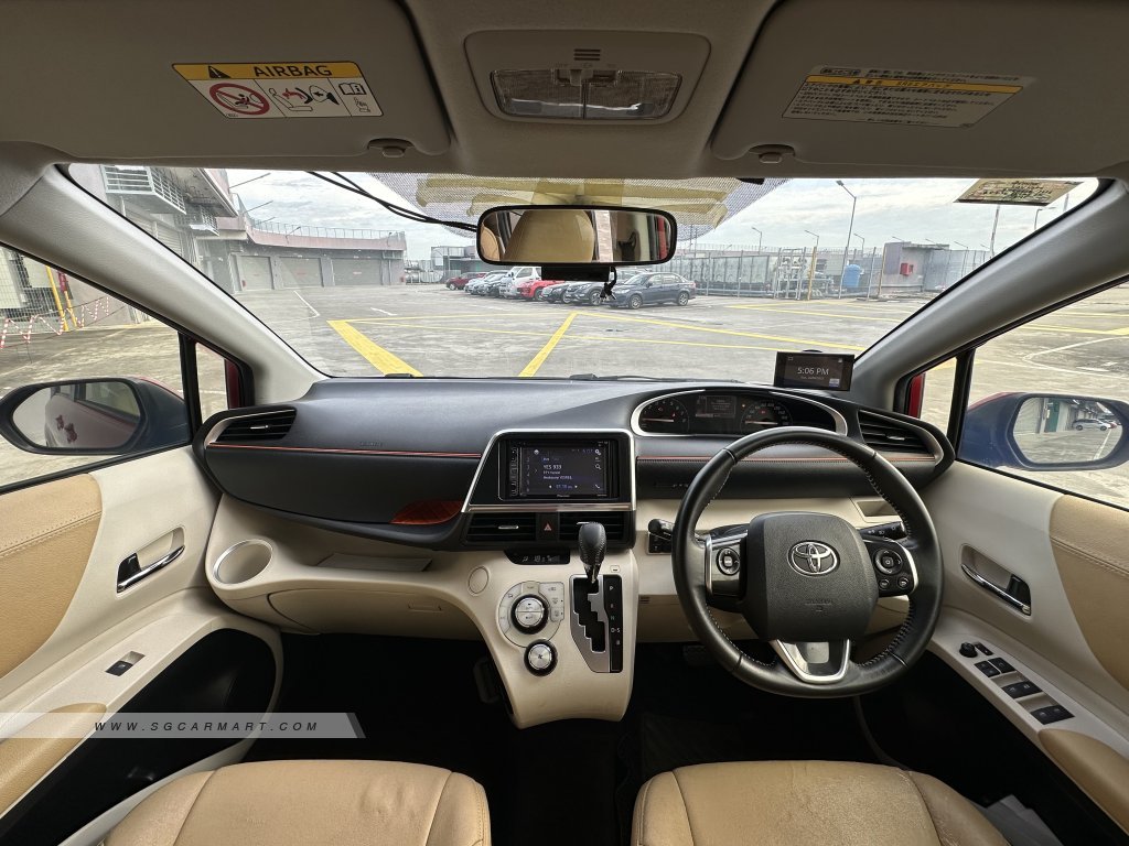 Toyota Sienta 1.5A G