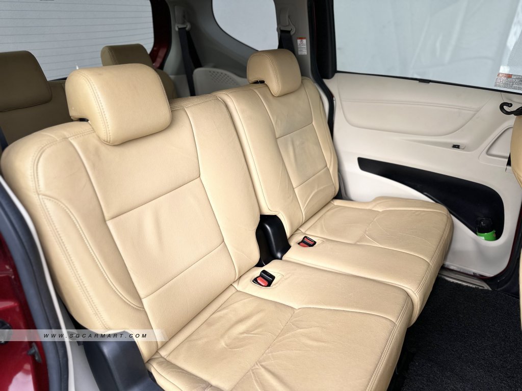 Toyota Sienta 1.5A G