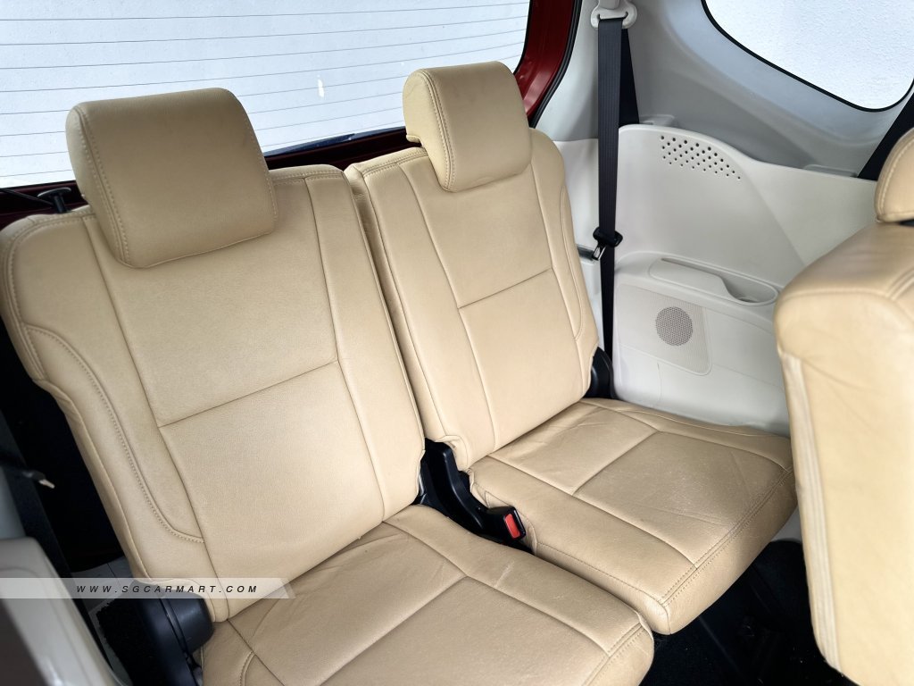 Toyota Sienta 1.5A G