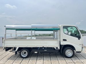 Hino Dutro 2.8M