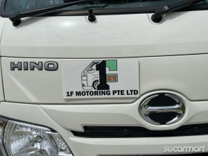 Hino Dutro 2.8M