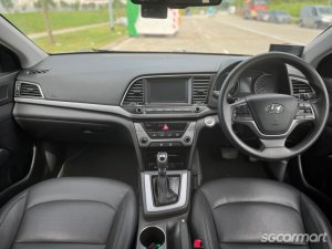 Hyundai Elantra 1.6A GLS S