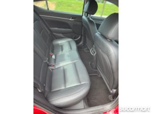 Hyundai Elantra 1.6A GLS S