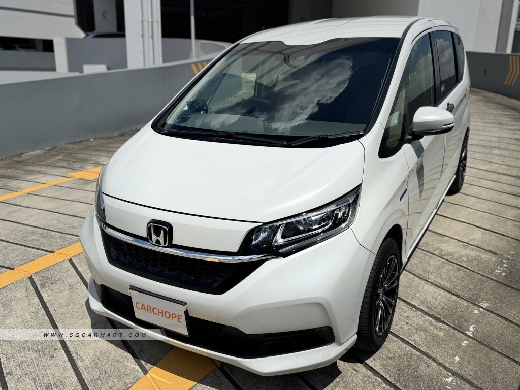 Honda Freed Hybrid 1.5A 7-Seater Honda Sensing