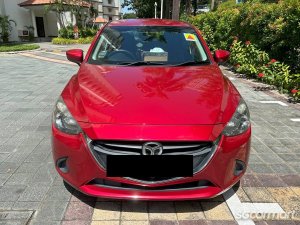 2016 Mazda 2 Sedan 1.5l SP.