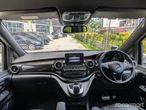 Mercedes-Benz V-Class V260L Avantgarde