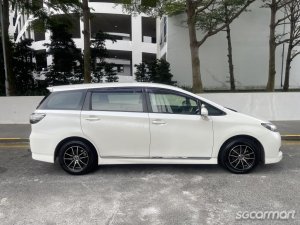 Toyota Wish 1.8A Elegance