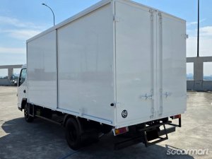 Mitsubishi Fuso Canter FEB21