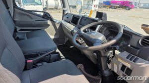 Mitsubishi Fuso Canter FEB21