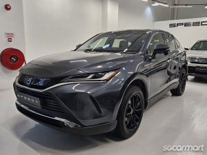 Toyota Harrier Hybrid 2.5A Luxury Sunroof