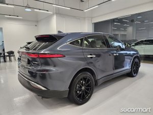 Toyota Harrier Hybrid 2.5A Luxury Sunroof