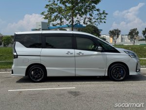 Nissan Serena e-POWER Hybrid 1.2A Highway Star Premium