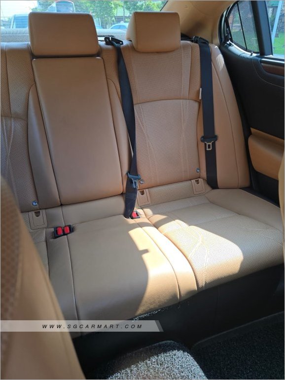 Lexus UX200 Executive