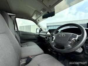 Toyota Hiace 2.8A DX