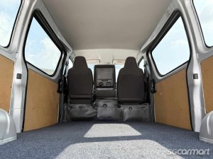 Toyota Hiace 2.8A DX