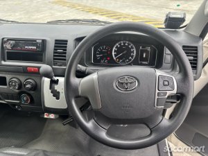 Toyota Hiace 2.0A DX