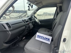 Toyota Hiace 2.0A DX