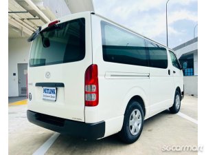 Toyota Hiace 2.0A